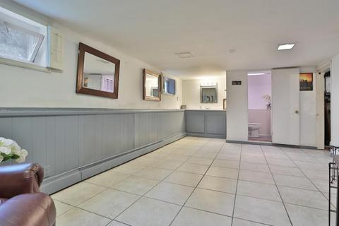 8 Stanton St, Saugus, MA 01906 photo 24
