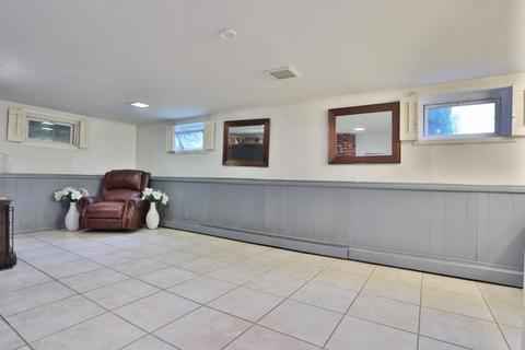8 Stanton St, Saugus, MA 01906 photo 23