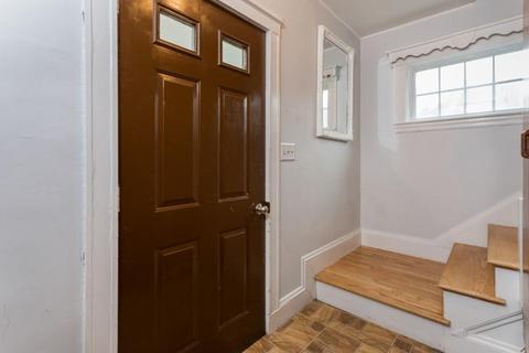 8 Stanton St, Saugus, MA 01906 photo 14