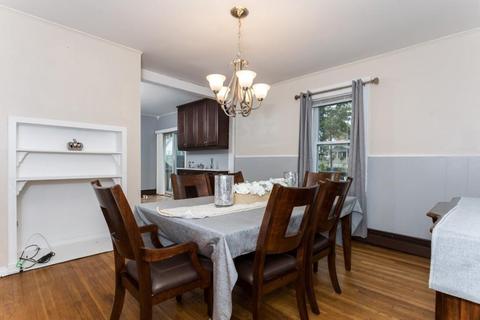8 Stanton St, Saugus, MA 01906 photo 10