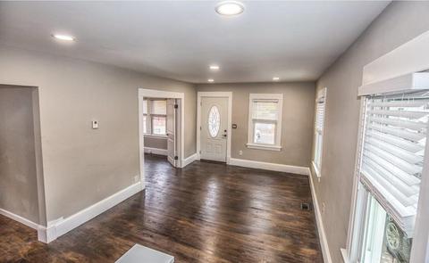 111 Upton St, Springfield, MA 01104 photo 5
