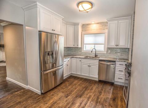 111 Upton St, Springfield, MA 01104 photo 2