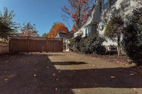 47 Washington, Reading, MA 01867 photo 3