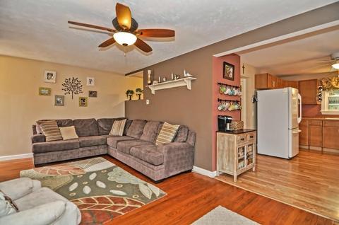 14 Tanner Rd, Webster, MA 01570 photo 5