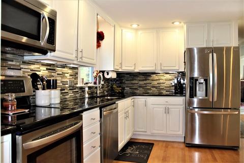 7 Thomas Dr, Franklin, MA 02038 photo 8