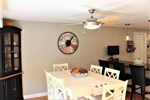 7 Thomas Dr, Franklin, MA 02038 photo 10