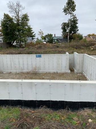 586 Chicago St, Fall River, MA 02721 photo 6