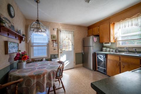 357 Roosevelt Ave, Springfield, MA 01118 photo 14