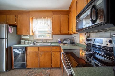 357 Roosevelt Ave, Springfield, MA 01118 photo 13