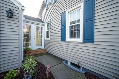 357 Roosevelt Ave, Springfield, MA 01118 photo 4