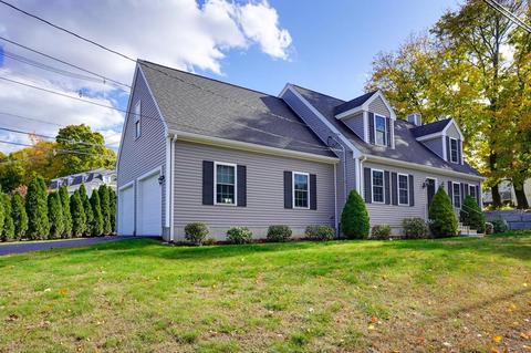 2 Walnut St, Hudson, MA 01749 photo 3