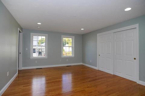 2 Walnut St, Hudson, MA 01749 photo 9