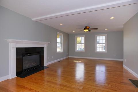2 Walnut St, Hudson, MA 01749 photo 4