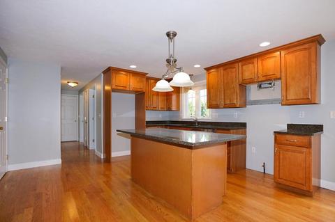 2 Walnut St, Hudson, MA 01749 photo 5