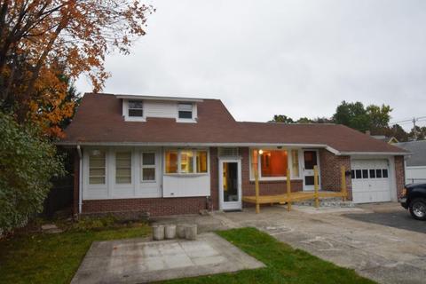 48 Ward St, Chicopee, MA 01020 photo 1