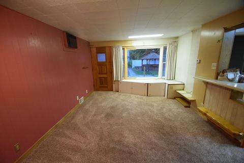 48 Ward St, Chicopee, MA 01020 photo 5