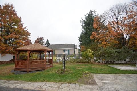 48 Ward St, Chicopee, MA 01020 photo 2