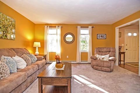 33 Wildflower Dr, Sutton, MA 01590 photo 11