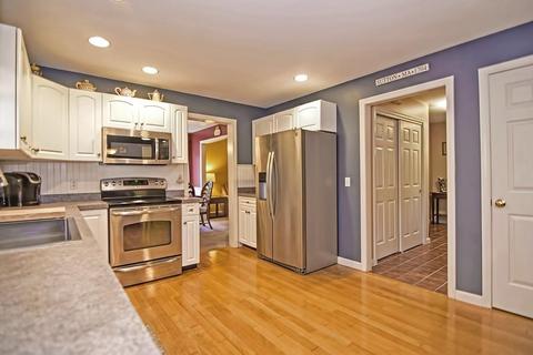33 Wildflower Dr, Sutton, MA 01590 photo 6