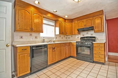 32 Garland St, Everett, MA 02149 photo 2