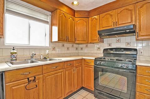 32 Garland St, Everett, MA 02149 photo 3