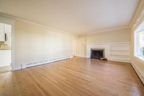 255 Frontenac St, Chicopee, MA 01020 photo 5