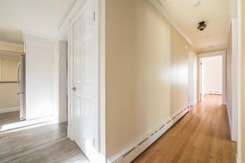 255 Frontenac St, Chicopee, MA 01020 photo 11