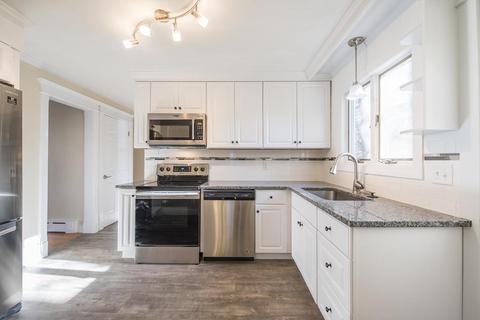 255 Frontenac St, Chicopee, MA 01020 photo 6