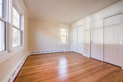 255 Frontenac St, Chicopee, MA 01020 photo 12