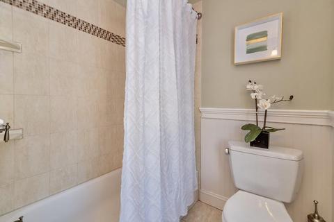 40 Pearl St, Reading, MA 01867 photo 25