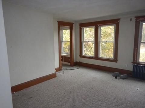 25 Bircham St, Springfield, MA 01104 photo 12