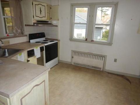 25 Bircham St, Springfield, MA 01104 photo 8