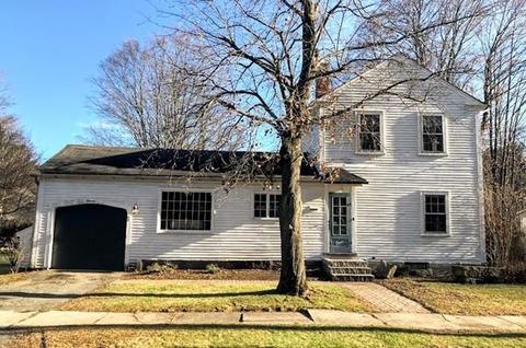 11 School St, Townsend, MA 01469 photo 2