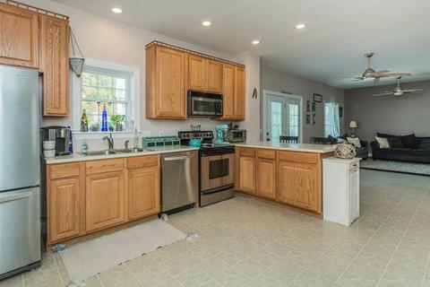 17 Konkel Ave, Webster, MA 01570 photo 6