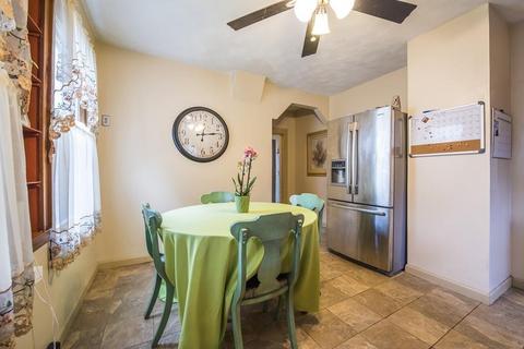 46 Parkside St, Springfield, MA 01104 photo 5