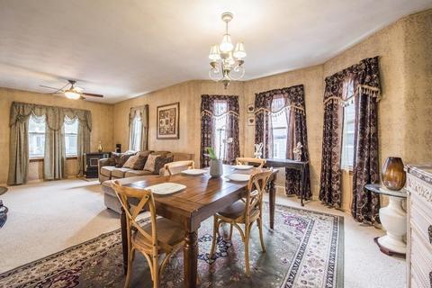 46 Parkside St, Springfield, MA 01104 photo 9
