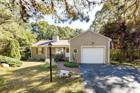 30 Barnacle Ln, Mashpee, MA 02649 photo 1