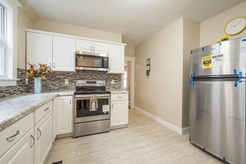 32 Dresden St, Springfield, MA 01109 photo 10