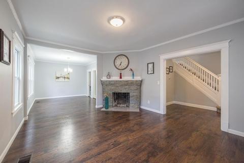 32 Dresden St, Springfield, MA 01109 photo 6