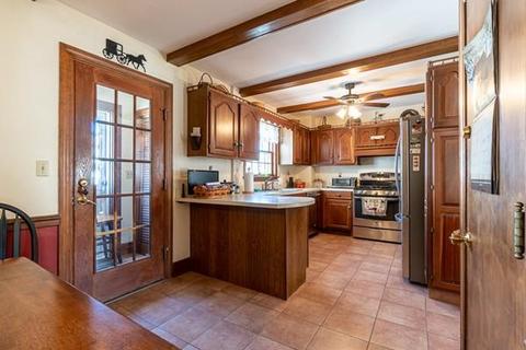 2834 Highland Ave, Fall River, MA 02720 photo 12