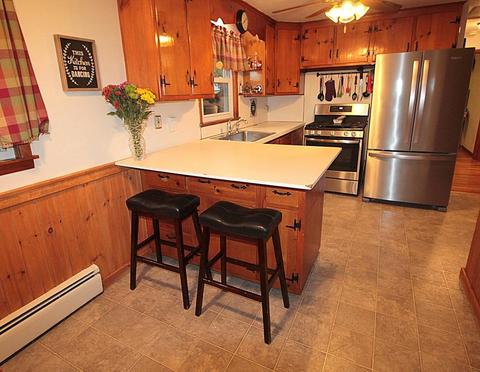255 Hartwick St, Springfield, MA 01108 photo 3