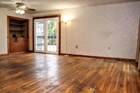 5 Dixfield Rd, Worcester, MA 01606 photo 4