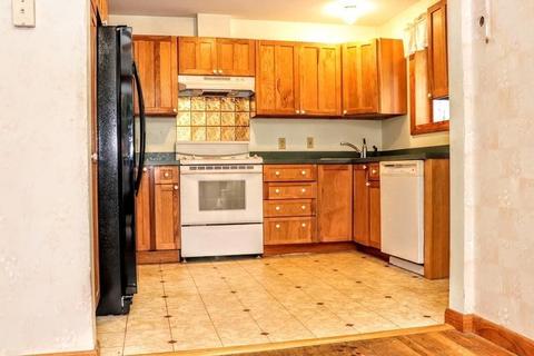 5 Dixfield Rd, Worcester, MA 01606 photo 2