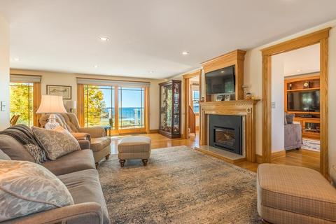 1 Lanthorn Ln, Beverly, MA 01915 photo 6