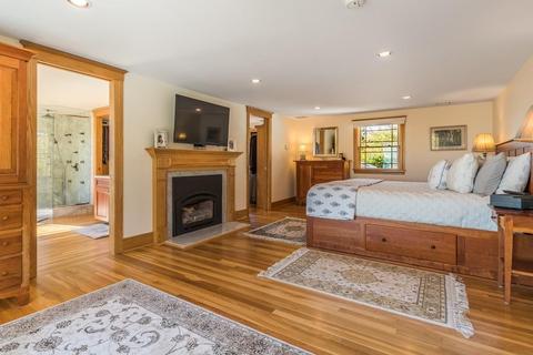 1 Lanthorn Ln, Beverly, MA 01915 photo 9
