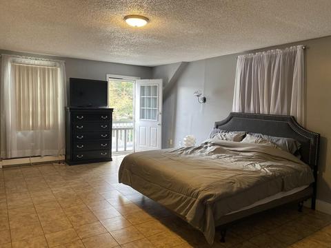 41 Hyde Ave, Springfield, MA 01107 photo 16