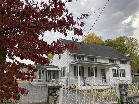 41 Hyde Ave, Springfield, MA 01107 photo 1