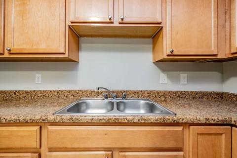 51 James St, Springfield, MA 01105 photo 9