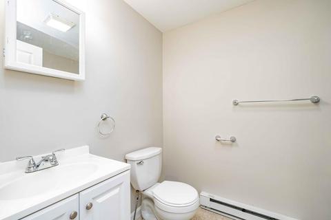 51 James St, Springfield, MA 01105 photo 12
