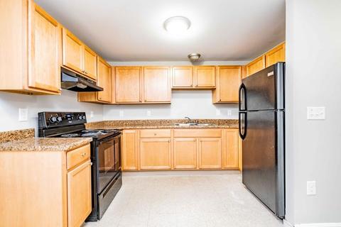 51 James St, Springfield, MA 01105 photo 8